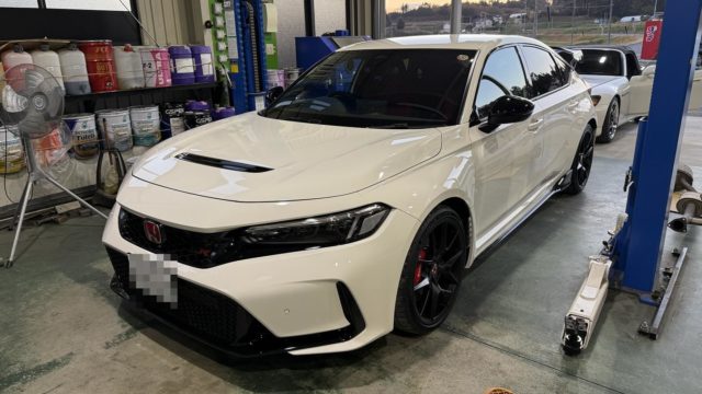 シビックタイプR FL5

エンジンオイル交換

ロイヤルパープル指名です

株式会社THREE LINIEスリーライン
969-0232
福島県西白河郡矢吹町本城舘531-2
📞0248-21-6732 📠0248-21-6734
営業時間9：00〜18：00
水曜日定休
https://threelinie.com

#スリーライン #福島 #矢吹 #輸入車整備 
#整備工場 #中古車販売 #新車販売 #車検
#シビックタイプR #FL5 #タイプR