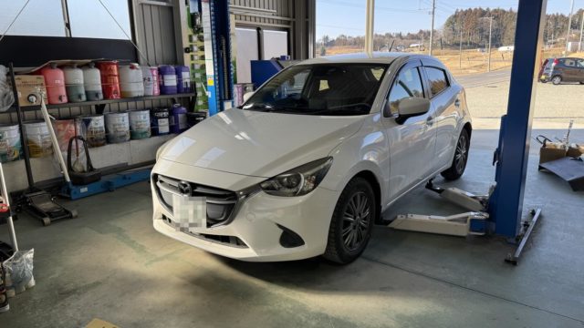 マツダ　デミオ　車検整備

株式会社THREE LINIEスリーライン
969-0232
福島県西白河郡矢吹町本城舘531-2
📞0248-21-6732 📠0248-21-6734
営業時間9：00〜18：00
水曜日定休
https://threelinie.com

#スリーライン #福島 #矢吹 #輸入車整備 
#整備工場