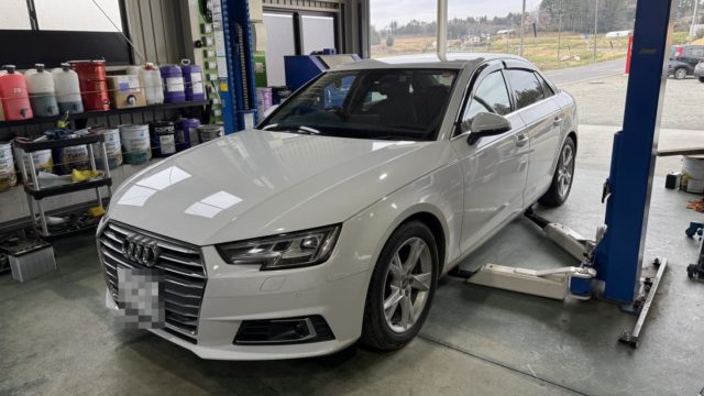 アウディA4

エンジンオイル交換

オイルは安定のペトロナスをチョイス

株式会社THREE LINIEスリーライン
969-0232
福島県西白河郡矢吹町本城舘531-2
📞0248-21-6732 📠0248-21-6734
営業時間9：00〜18：00
水曜日定休
https://threelinie.com

#スリーライン #福島 #オイル交換　#ペトロナス